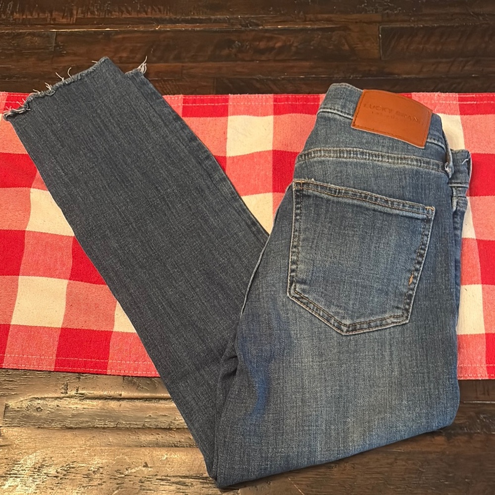 Lucky Brand Blue Ankle Cropped Jeans with Slim Fit